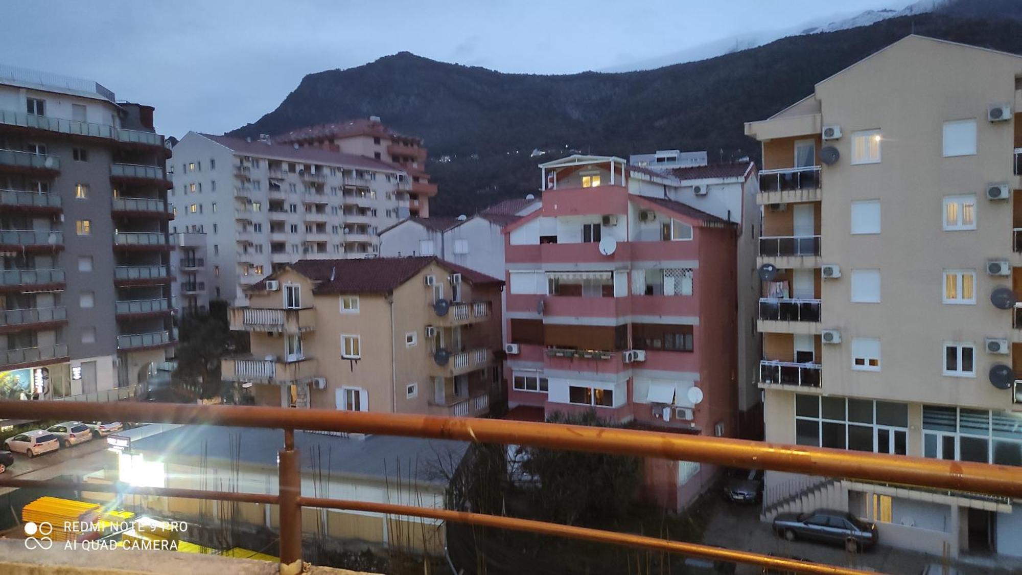 Haustor Apartment *